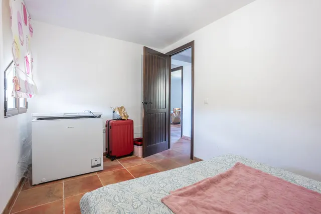 Casa con parcela en perfecto estado — 37