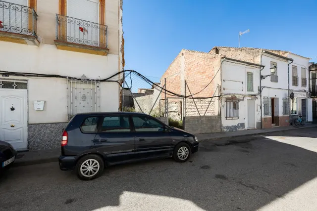 Solar Urbano en el centro de Fuente Vaqueros. — 3