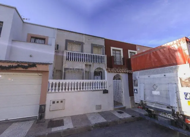 Venta de Vivienda Unifamiliar Independiente en Roquetas de M