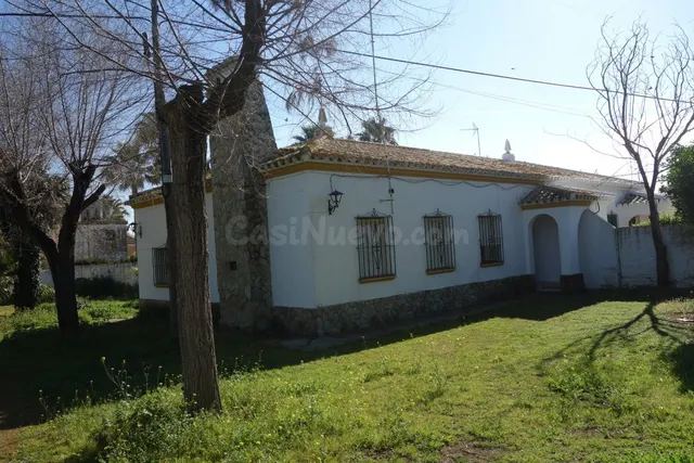 CHALET "CTRA. LA PUEBLA", 1.918 M2. PARCELA, VIVIENDA DE 91  - foto 2