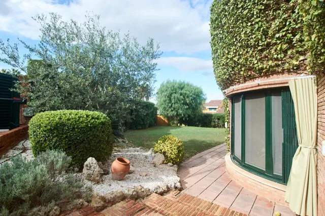 EN VENTA CASA EN VILANOVA I LA GELTRÚ (ZONA L´ARAGAI) — 46