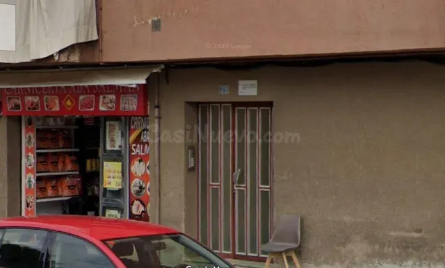 Se vende piso OKUPADO en Manlleu