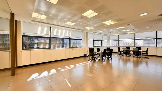 Oficina 300m² en alquiler - Villaviciosa de odon - foto 3