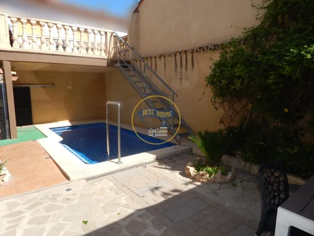 OPORTUNIDAD, CASA REFORMADA CON PISCINA Y OTRAS COMODIDADES. — 16