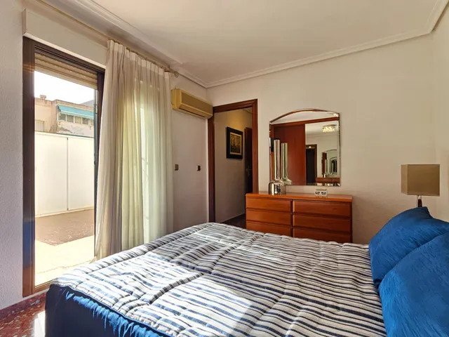 Piso de 3 dormitorios con terraza y garaje en San Vicente del Raspeig — 11