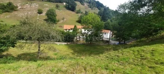 Se vende terreno urbano en Bustablado