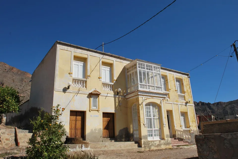 Finca 12.000m con terreno urbanizable