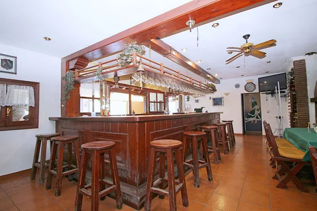 Bar 320m² en venta - Marbella — 6