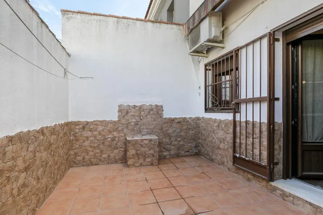 ¡OPORTUNIDAD EN ÍLLORA! Amplia casa adosada con parking y zonas verdes ✨ — 21