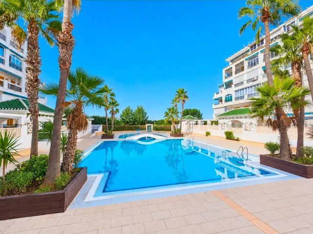 ¡Apartamento en venta a tan solo 300 metros de la playa de L