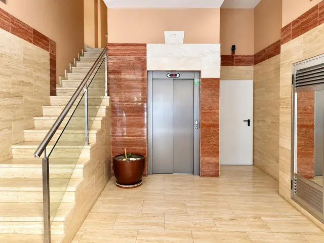 Piso de 2 dormitorios con aire acondicionado a 100 metros de Las Canteras – Zona Puerto — 12