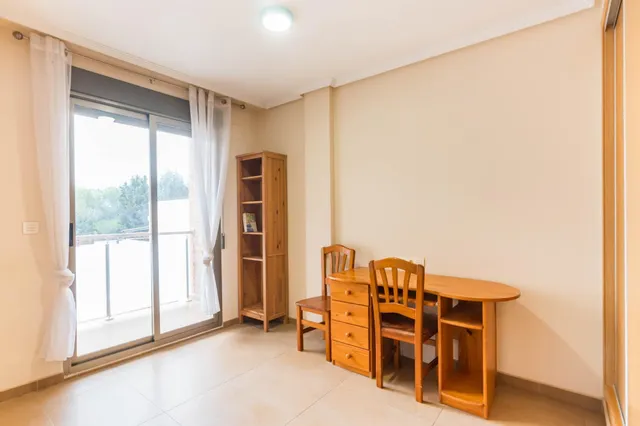 DÚPLEX 4 DORMITORIOS CON PLACAS SOLARES + VISTAS A LA MONTAÑA | ESQUINA — 31