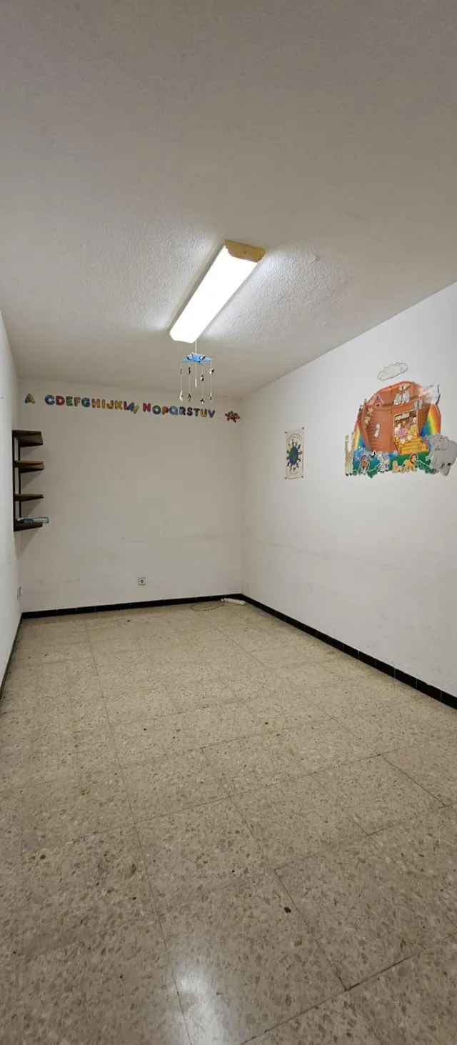 ¡Oportunidad única! Estupendo local en entreplanta en pleno centro de Elche — 23