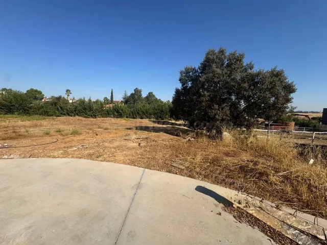 Terreno urbano para construcción de vivienda unifamiliar