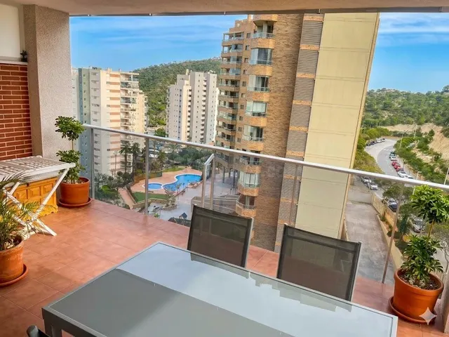 Luminoso piso esquinero con vistas al mar y la montaña – Cala de Villajoyosa — 2