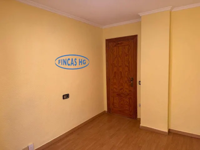 vivienda junto al museo Marq — 23