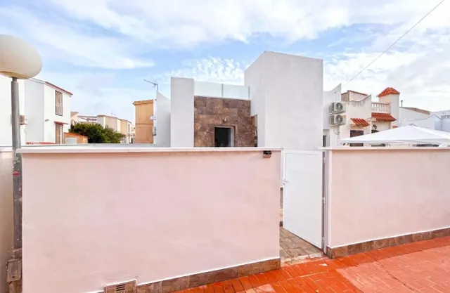 TOTALMENTE REFORMADO! CHALET SEMI-INDEPENDIENTE EN ORIHUELA COSTA — 19