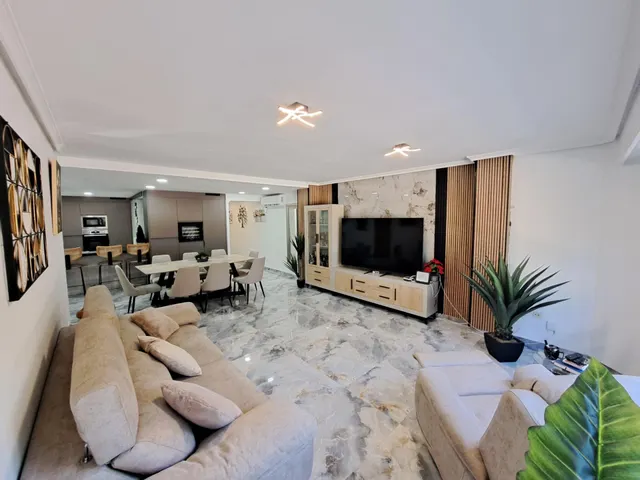 VIVIENDA COMPLETAMENTE REFORMADA Y PERFECTAMENTE EQUIPADA — 12