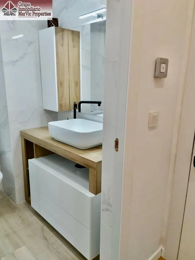 Acogedor Apartamento Reformado en Benidorm con Piscina y Vistas al Sureste — 19