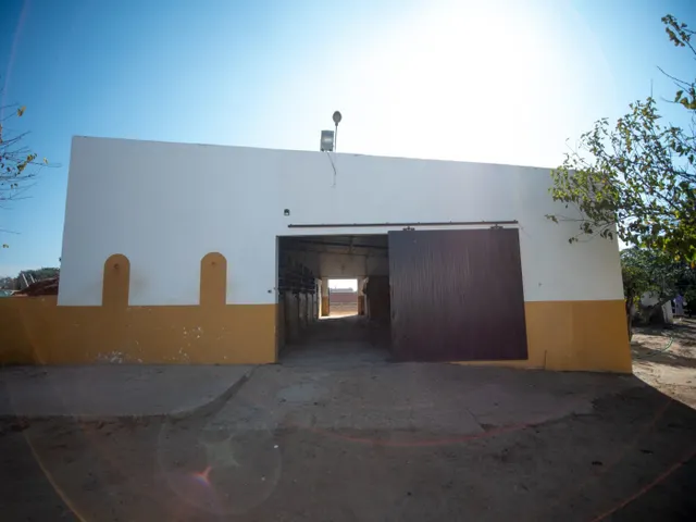 FINCA RÚSTICA CON ARBOLES FRUTALES Y CUADRA DE CABALLOS — 8