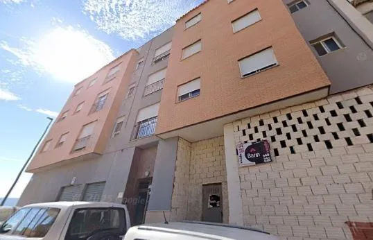 SE VENDE local comercial OKUPA en C CL SIERRA ESPUÑA,18 Esc - foto 4