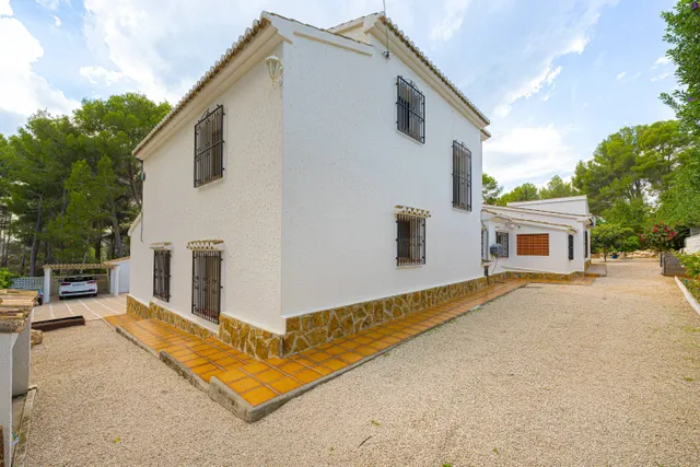 Villa Montgó. Villa tradicional en venta en las laderas del Montgó, entre Dénia y Jávea. — 42