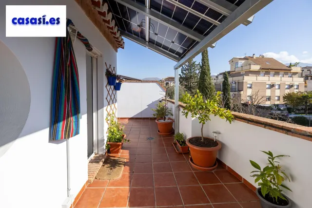 Maravillosa casa  a pocos minutos  andando  al  centro de La Zubia — 37