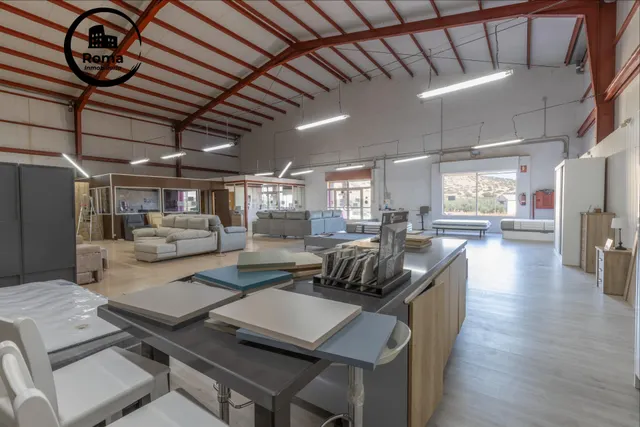 Nave industrial 2169m² en venta - Iznalloz — 27