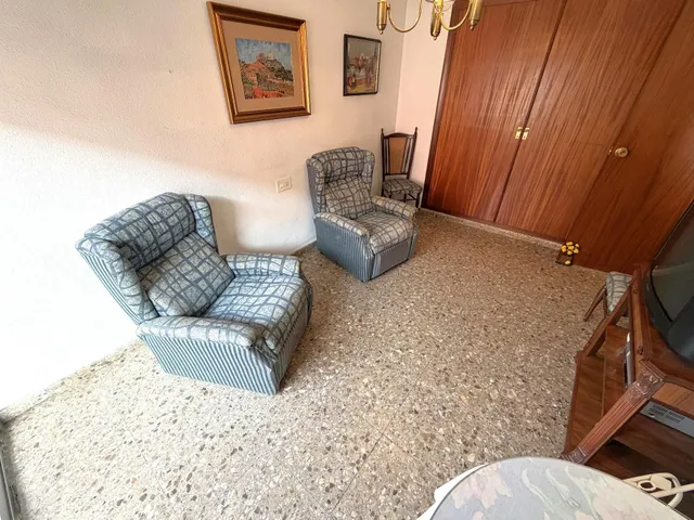 Vivienda de cuatro dormitorios en el centro de Alicante — 35