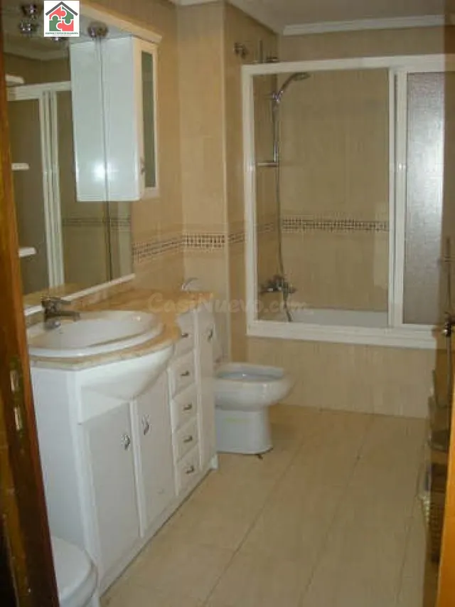 Piso 4 habitaciones 140m² en alquiler - Carmelitas-Oeste - foto 5