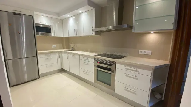 ️ OPORTUNIDAD INVERSORES!!! EXCLUSIVO EDIFICIO EN LA LONJA!! - foto 5