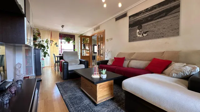 ¡tu próximo hogar te está esperando en Utebo! chalet adosado con piscina, jardín y mucho más — 7