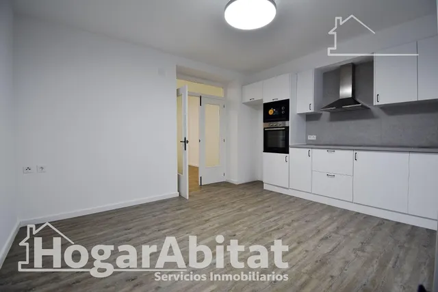 AMPLIA Y BONITA CASA REFORMADA CON 2 TERRAZAS — 13