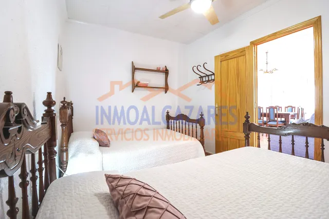¡A SOLO 1 MINUTO DE LA PLAYA! CÉNTRICO APARTAMENTO EN PRIMERA PLANTA DE 3 DORMITORIOS Y TERRAZA CON VISTAS AL MAR, EN LOS ALCÁZARES, MURCIA. — 22