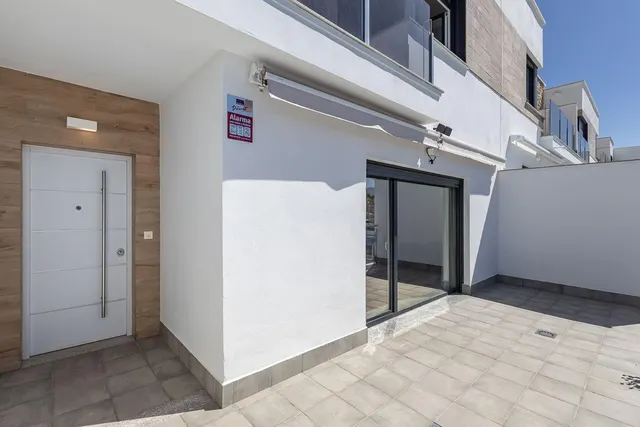 Vivienda de lujo en Urbanización SERRALLO HILLS. — 32