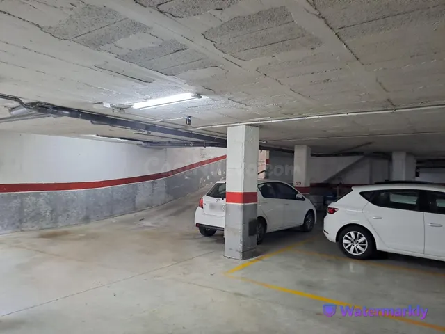 Plaza de parking en venta en el centro de Sabadell – Zona Co - foto 4