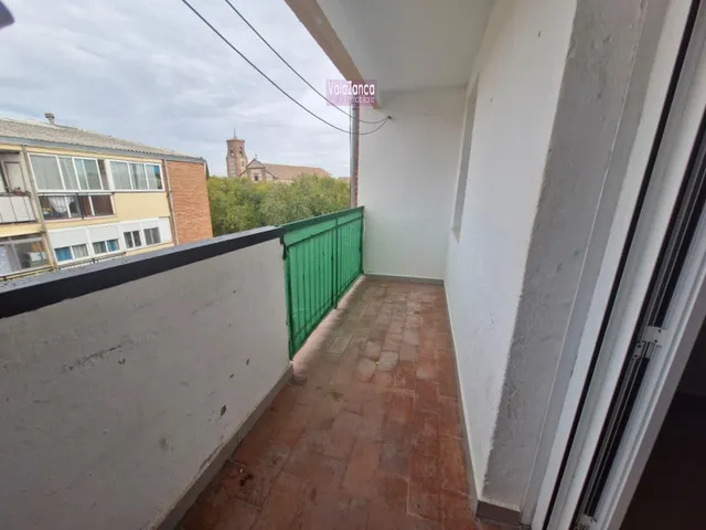 Valazanca vende amplio piso en Pinto — 12