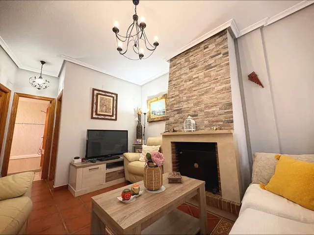 Espectacular Bungalow en El Rebolledo - Ideal para Entrar a Vivir por €305,000 — 2