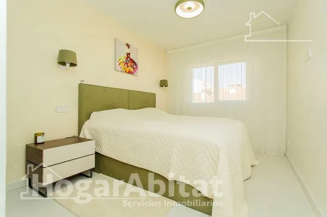 ¡CERCA DE LA PLAYA! PRECIOSO, REFORMADO CON PISCINA, TERRAZA Y GARAJE — 27