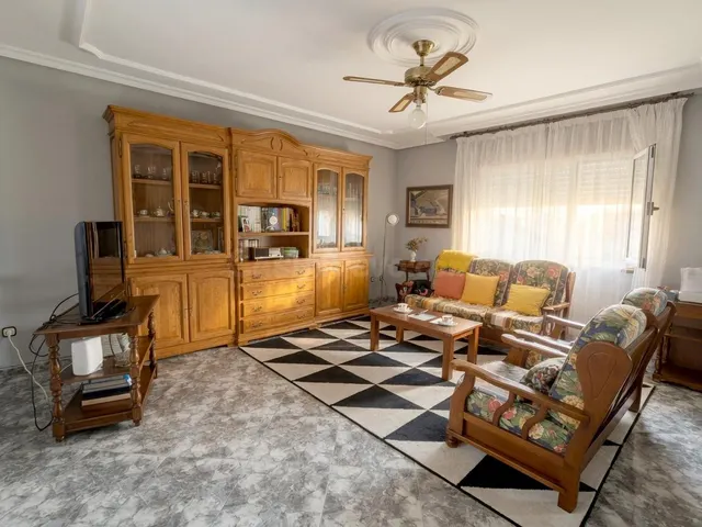 ATENCIÓN INVERSORES. VIVIENDA CON LICENCIA DE VIVIENDA VACAC - foto 4