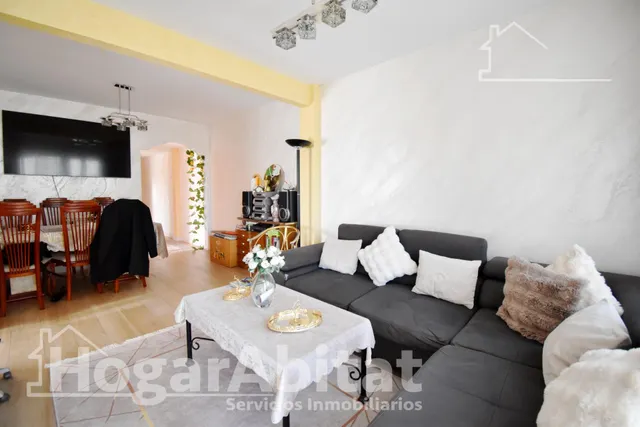 TODO EXTERIOR Y REFORMADO CON TERRAZA Y CON VISTAS AL MAR — 22