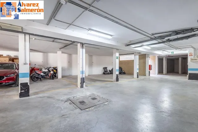 PISO CON GARAJE JUNTO AL METRO EN CHURRIANA — 21