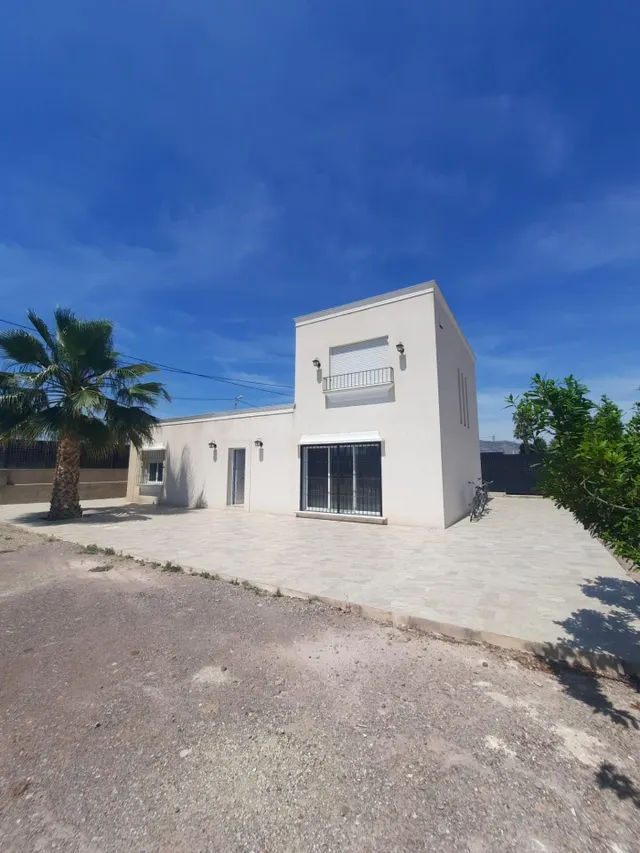 CASA RECIÉN REFORMADA EN CAMPILLO
