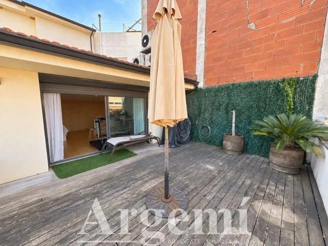 Casa adosada en venta en Montcada i Reixac — 24