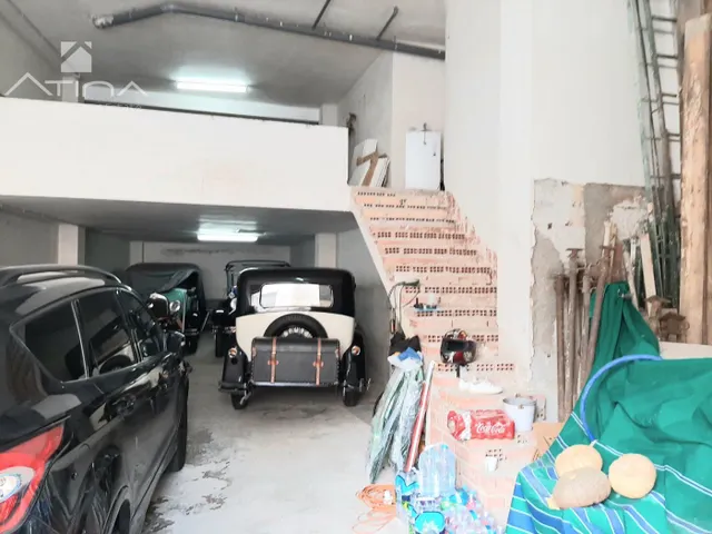 Local comercial de 250 m2 en el Grao de Gandia con altas posibilidades de inversión. — 2