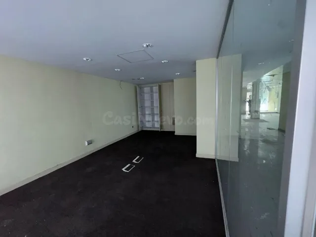 SE VENDE LOCAL COMERCIAL EN CL RIO MANZANARES Nº 29 LOCAL -  - foto 3