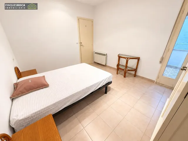 Casa céntrica y muy luminosa, con almacén de 105 m2 y magnífica terraza privada de 70 m2. — 18