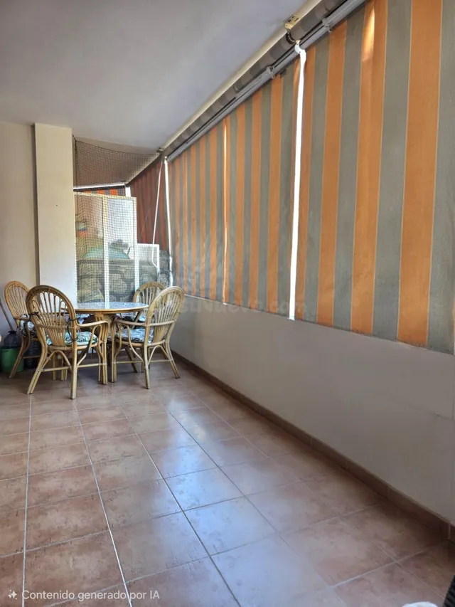 FANTASTICO PISO SEMINUEVO CON TERRAZA - PUERTO SANTA POLA - foto 4
