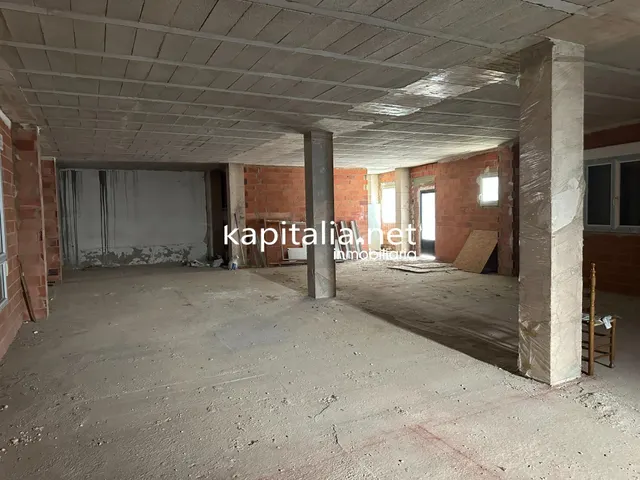 EDIFICIO A LA VENTA EN AGULLENT — 7