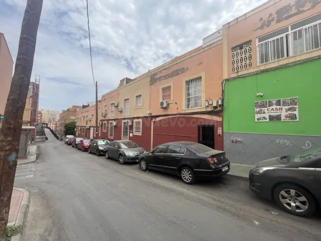 Venta casa en Almería - foto 2